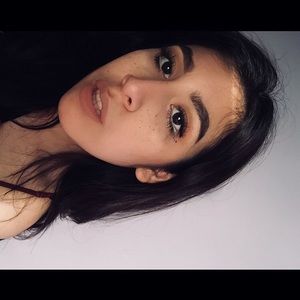 Meet your Posher, Eunice